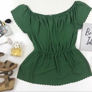 Anthropologie• postmark• green scalloped sleeve•